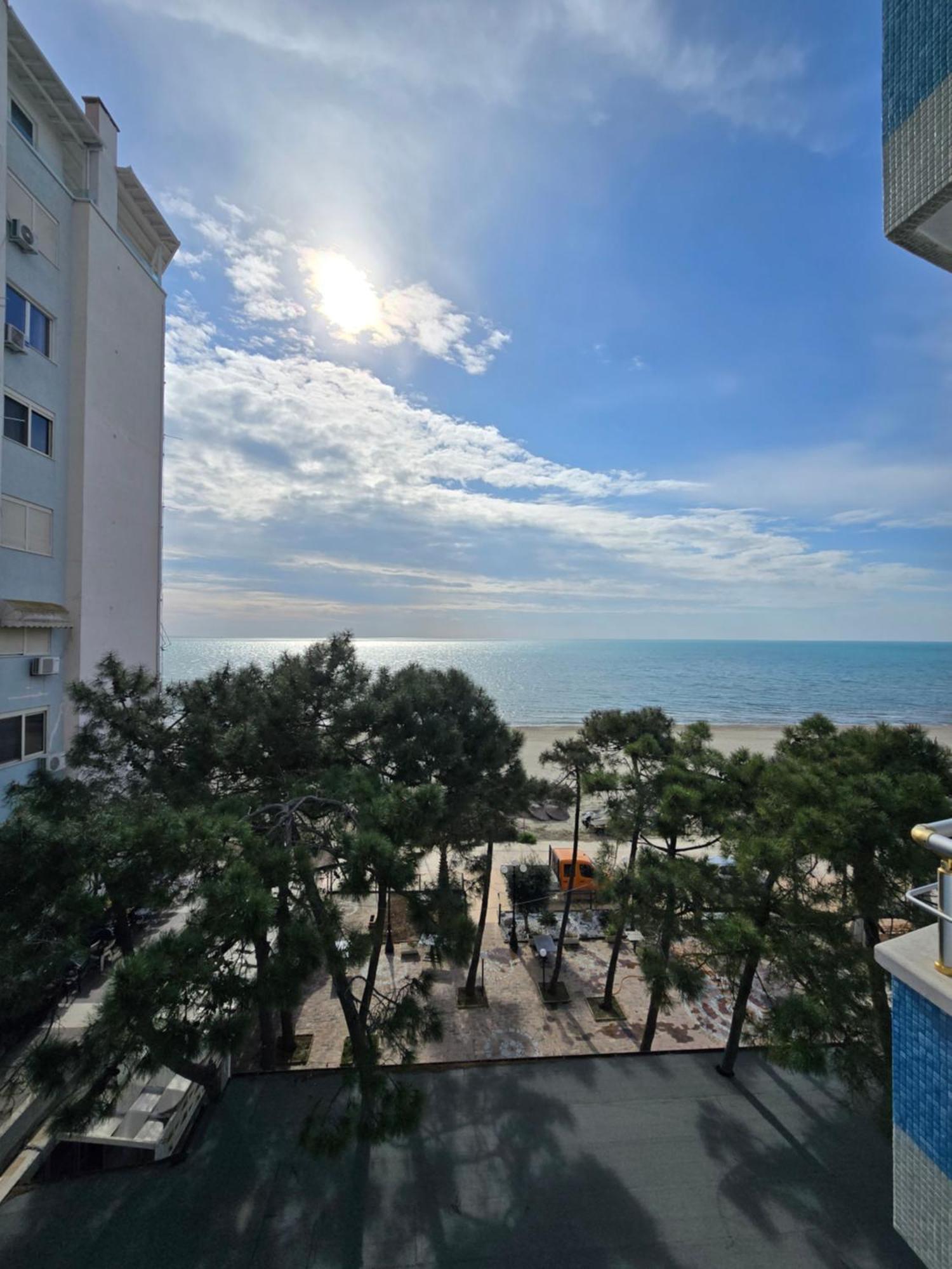 Blue Amr Hotel Škalngur Eksteriør billede