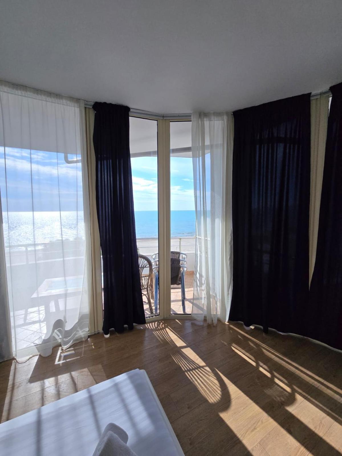 Blue Amr Hotel Škalngur Eksteriør billede