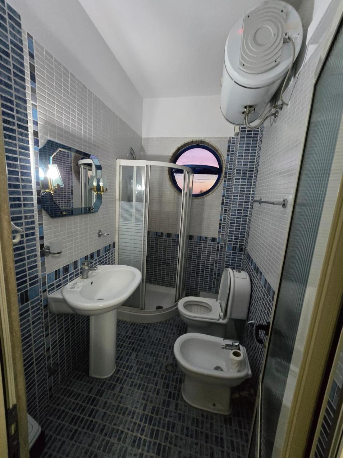 Blue Amr Hotel Škalngur Eksteriør billede
